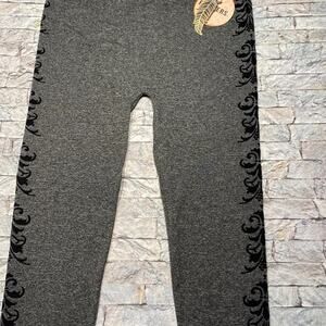 OS Feathers maternity pants